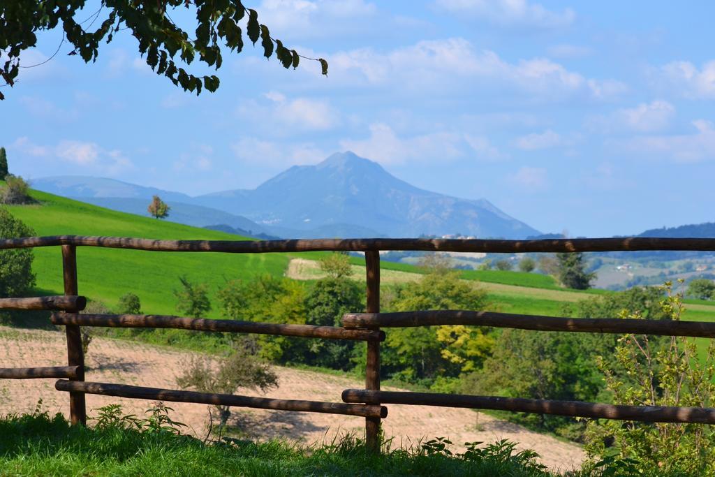 Agriturismo B&B La Cerasa Фабриано Экстерьер фото