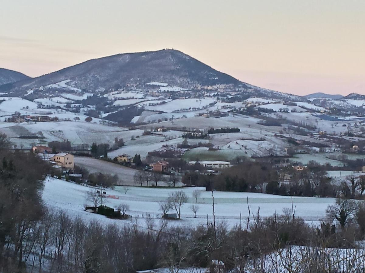 Agriturismo B&B La Cerasa Фабриано Экстерьер фото